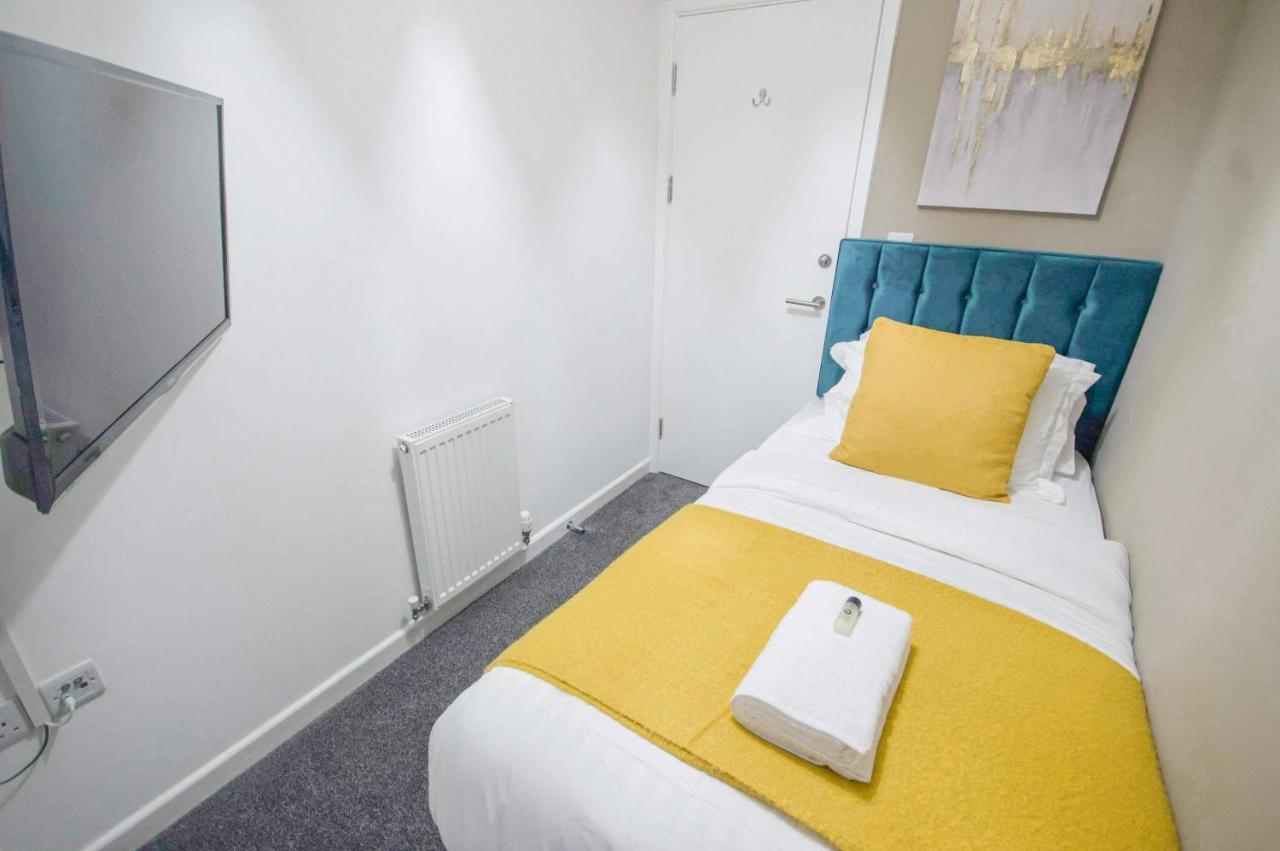 Affordable Digs Nr City Centre Sleeps5 Free Secure Parking Κόβεντρι Εξωτερικό φωτογραφία